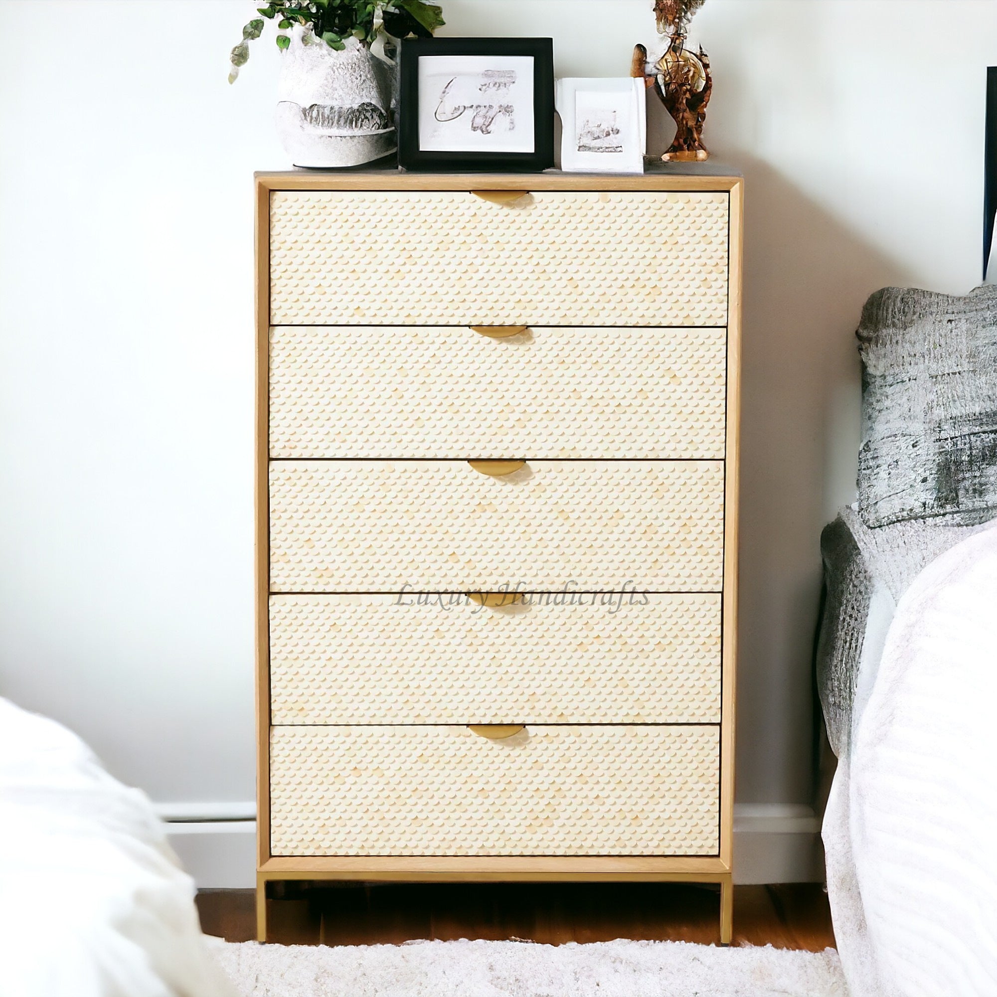 gold inlay dresser Elegant Wooden Chest of Drawers with Inlay Design main image 1
