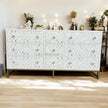 Commode marocaine à 9 tiroirs avec incrustation MOP, blanc