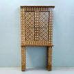 Buffet en bois de teck avec incrustation de nacre naturelle