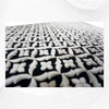 Consola curva con incrustaciones de hueso en relieve negro