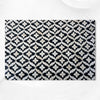 Consola curva con incrustaciones de hueso en relieve negro
