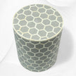 Runder Hocker mit Knocheneinlage, Wabenmuster, Grau