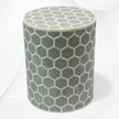 Runder Hocker mit Knocheneinlage, Wabenmuster, Grau