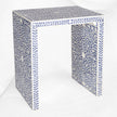 Tavolino dal design floreale con intarsio in osso blu