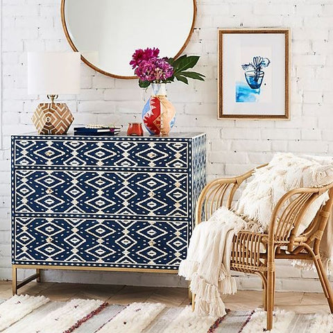Commode à 3 tiroirs avec incrustation d'os ikat