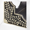 Mesa auxiliar de cuatrifolio con incrustaciones de hueso, diseño floral, color negro