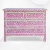 Cómoda Marrakech con incrustaciones de hueso de color rosa con 4 cajones