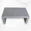 Table centrale de citation avec incrustation d'os, gris