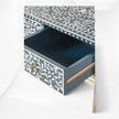 Consola con 3 cajones con diseño de vid de desplazamiento con incrustaciones de hueso, color azul