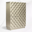 Credenza de 4 puertas con relieve de latón Talitha