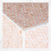 Dreieckiger Schrank mit Perlmutt-Intarsien – Nude Pink