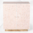 Dreieckiger Schrank mit Perlmutt-Intarsien – Nude Pink