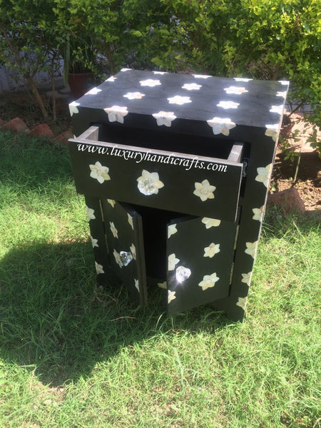 Mother Of Pearl Star 1 Drawer 2 Door Bedside Table Black